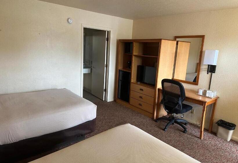 فندق Big Bend Traveler S Inn