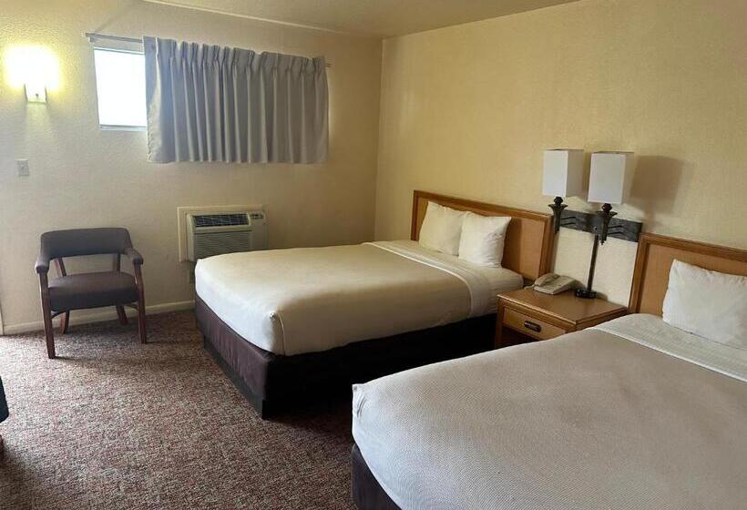 فندق Big Bend Traveler S Inn