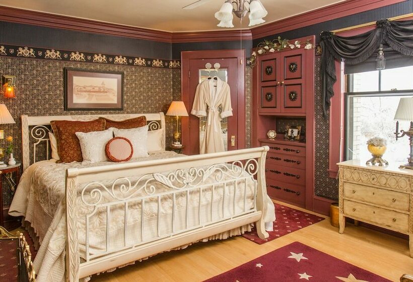 هتل The Carolina Bed & Breakfast