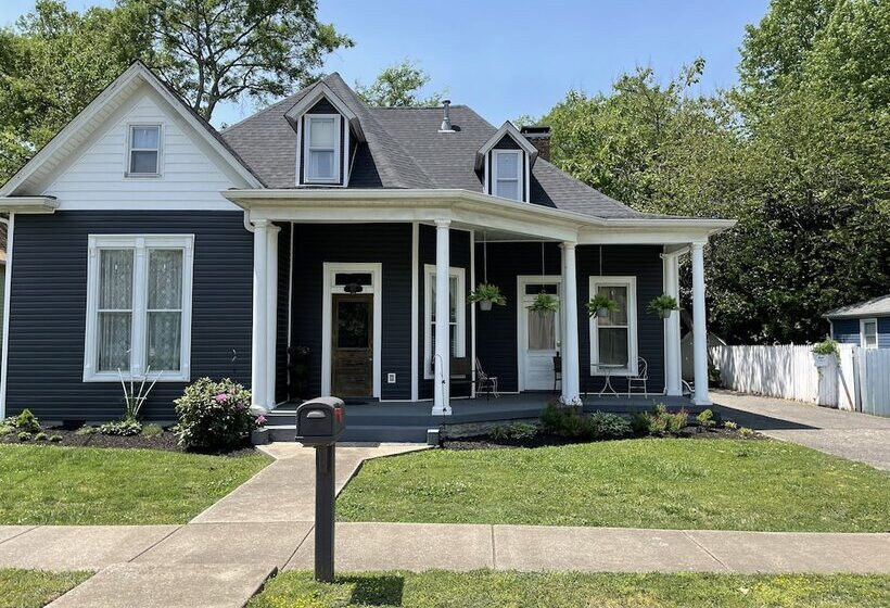 فندق Carriage Lane Inn