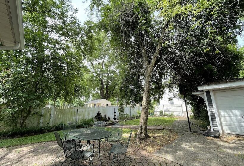 فندق Carriage Lane Inn