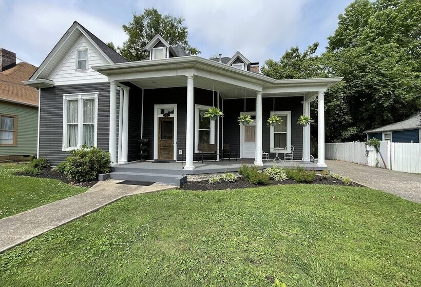 فندق Carriage Lane Inn