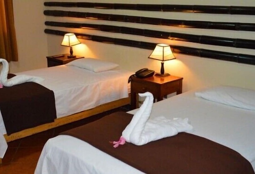 هتل Chanchamayo Inn