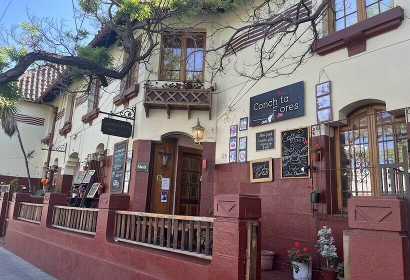 فندق Conchita Flores B&b