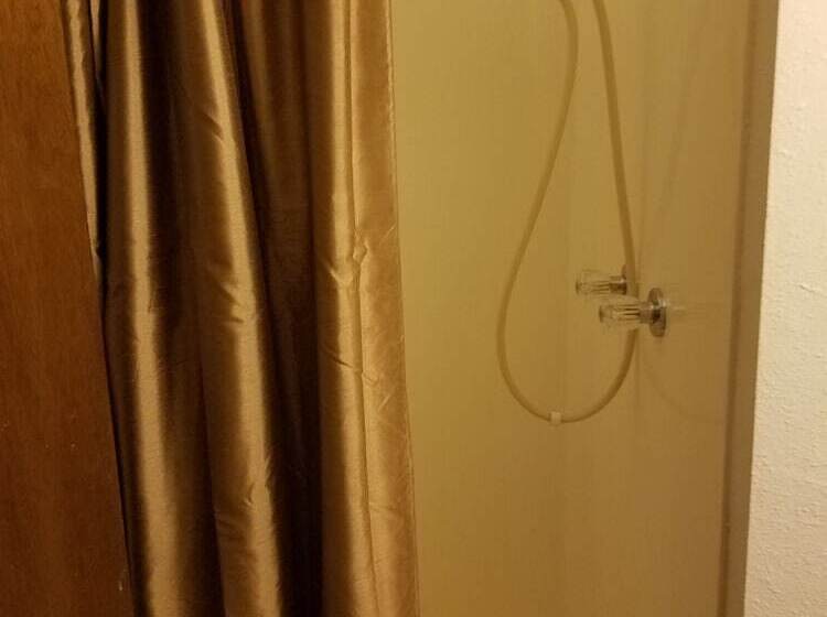 בית מלון כפרי Dakota Rose Inn