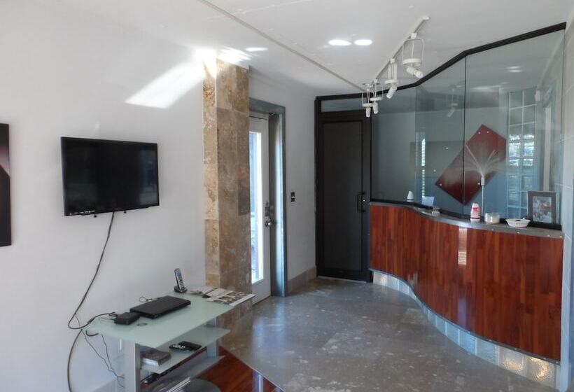 호텔 Economy Suites