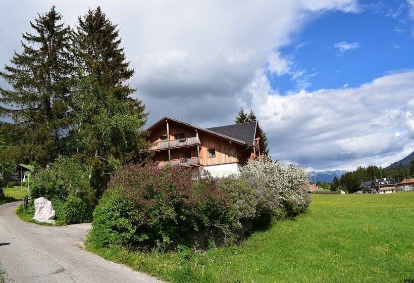 호텔 Garni Appartements Helvetia