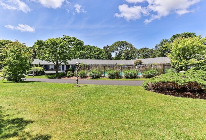 فندق Handkerchief Shoals Inn