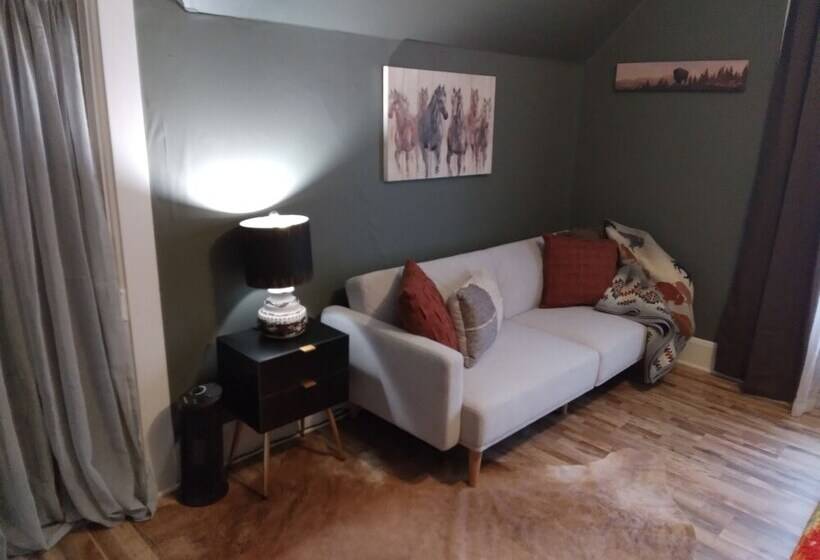 فندق Hitching Horse Inn