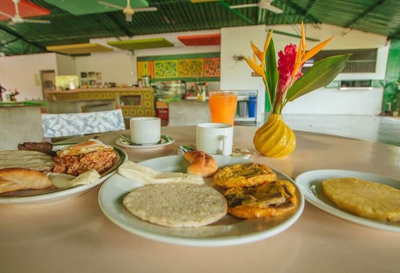 호텔 Los Colores Ecoparque