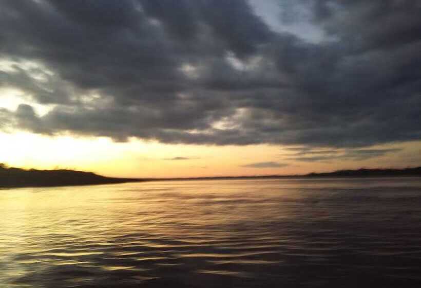 Отель Lupuna Lodge