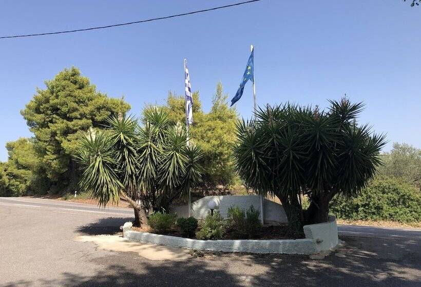 בית מלון כפרי Paradise