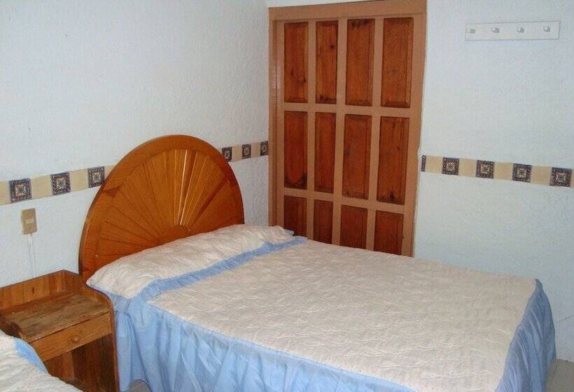 ホテル Posada Familiar 16 De Septiembre