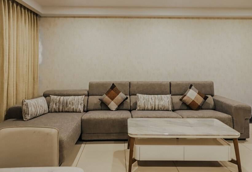 בית מלון כפרי Regenta Central Somnath, Bhalpara