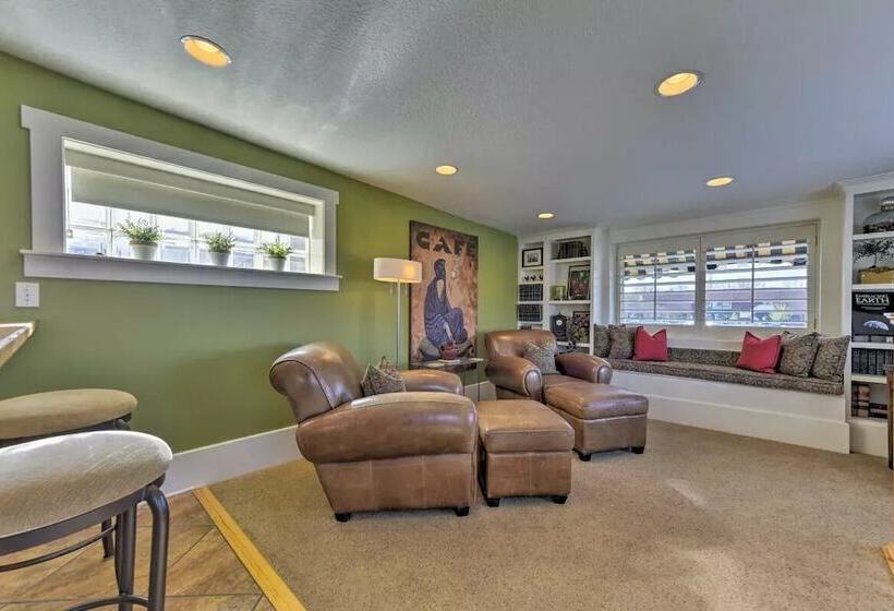 فندق The Loft On Center