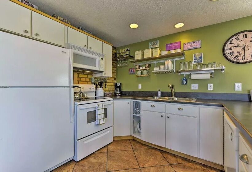 فندق The Loft On Center