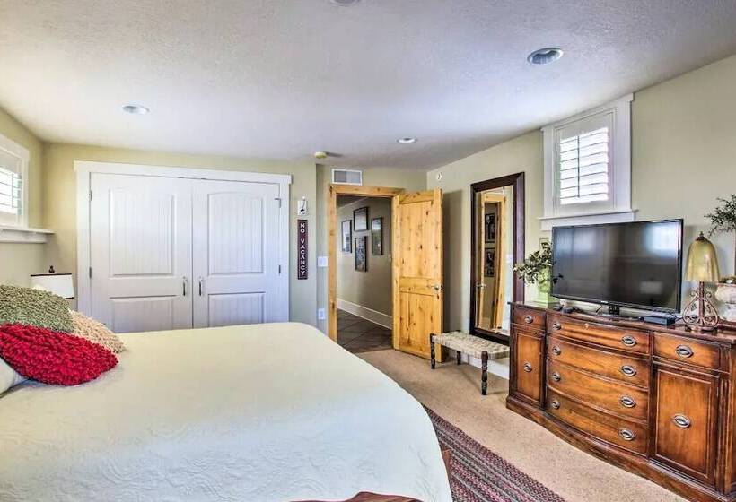 فندق The Loft On Center