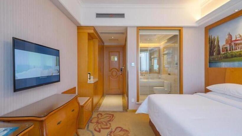 Vienna International Hotel Shanghai Dishui Lake Lingang Wanda