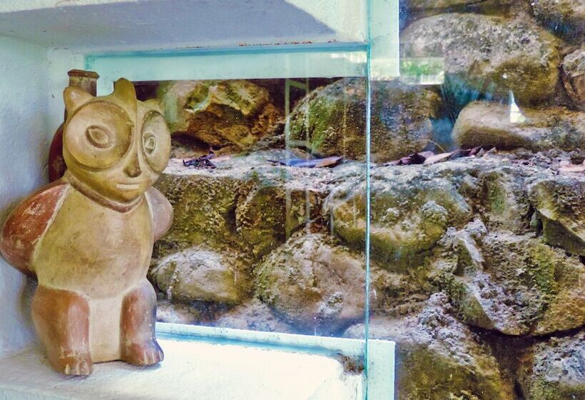 هتل Yacumaman Sanctuary