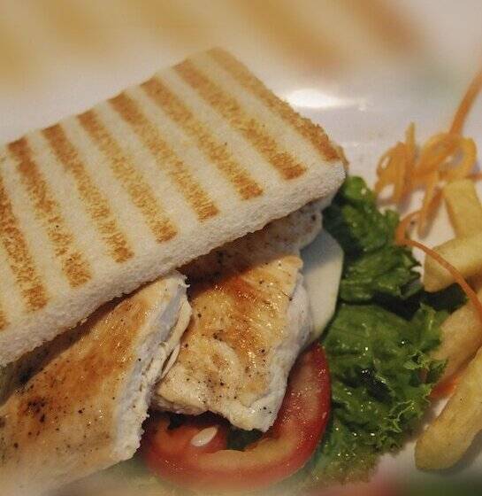 Maresta Lodge   Hotel Asociado Casa Andina