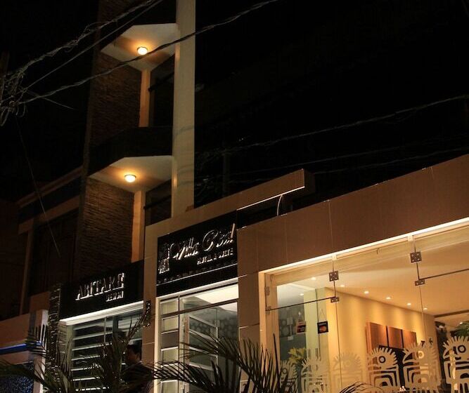 Villa Real Hotel & Suites