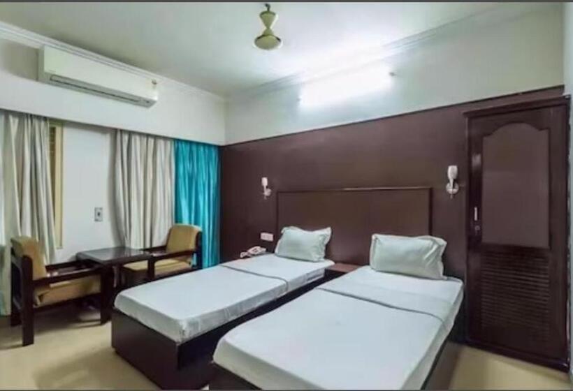 בית מלון כפרי Akshay Residency