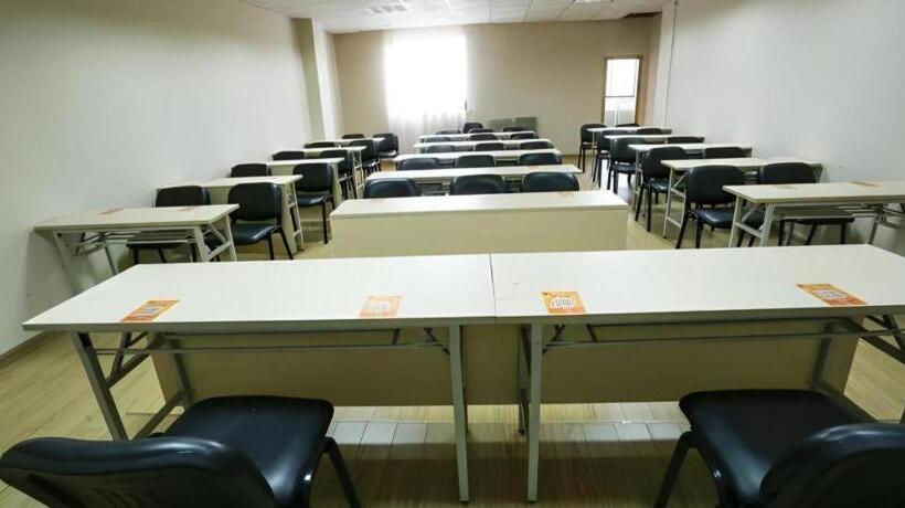 فندق City Comfort Inn Yulin Walking Street