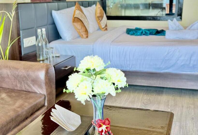 فندق Tara Palace Resort And Spa