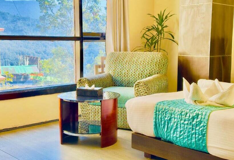 فندق Tara Palace Resort And Spa