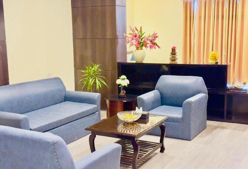 فندق Tara Palace Resort And Spa