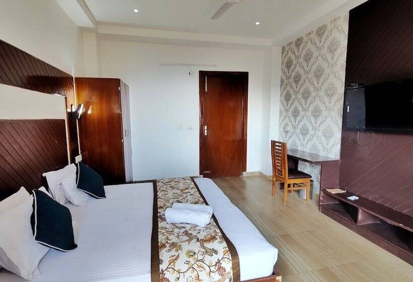 فندق Neelgiri