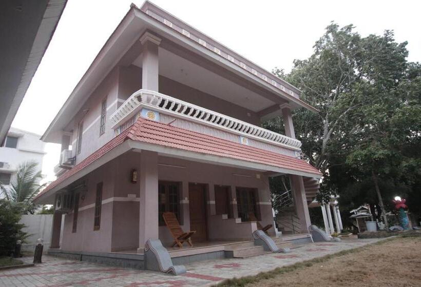 Отель Srishty Garden Resorts