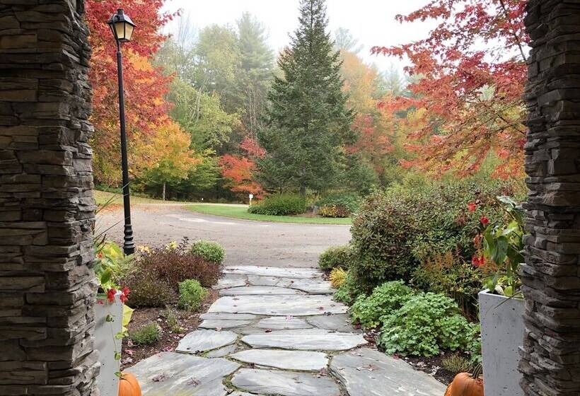 هتل Stone Hill Inn