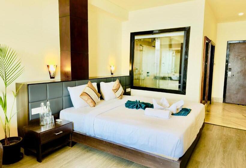 فندق Tara Palace Resort And Spa