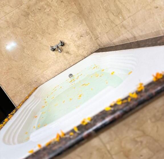 فندق Tara Palace Resort And Spa