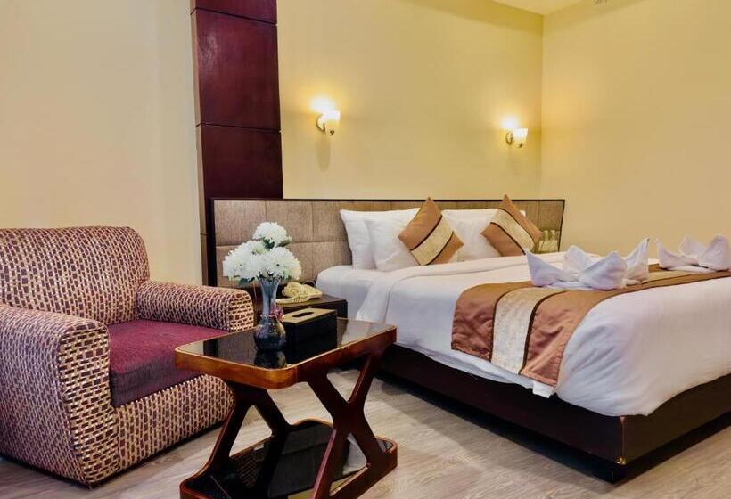 فندق Tara Palace Resort And Spa