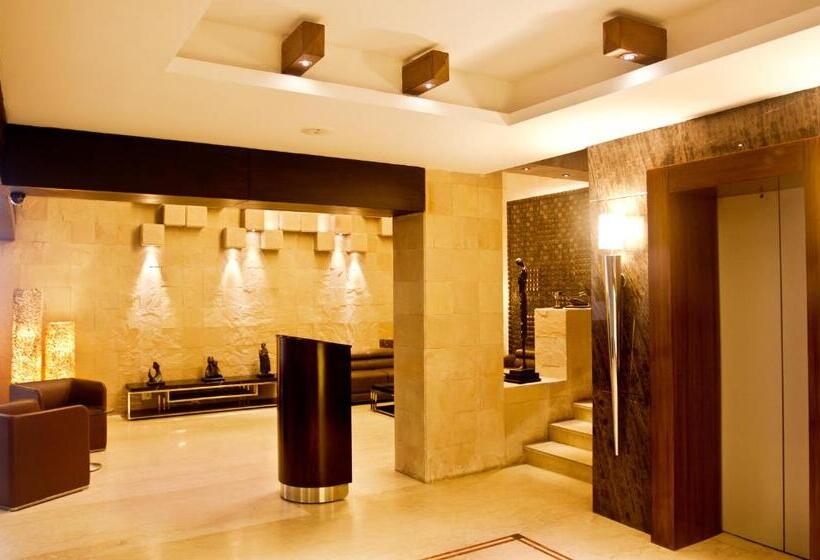 בית מלון כפרי The Central Park