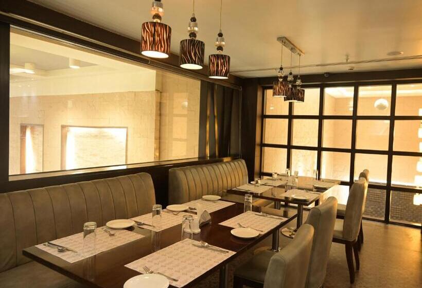 בית מלון כפרי The Central Park