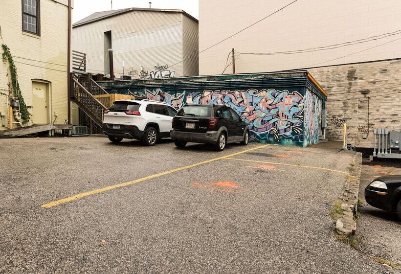 ホテル The Walnut Street Inn