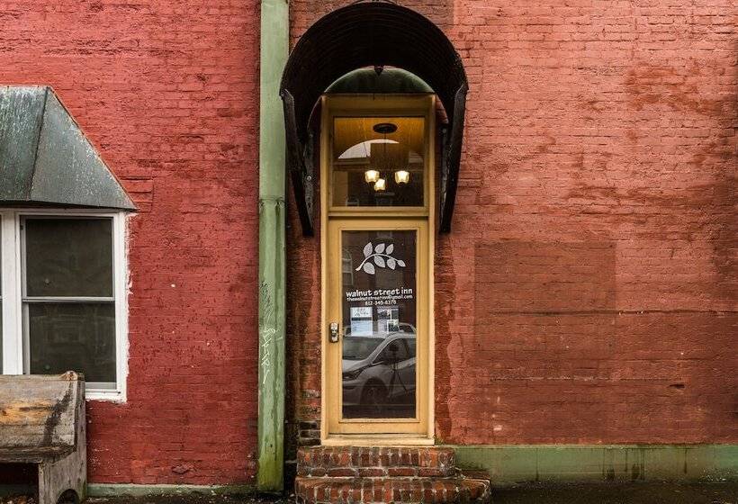 ホテル The Walnut Street Inn