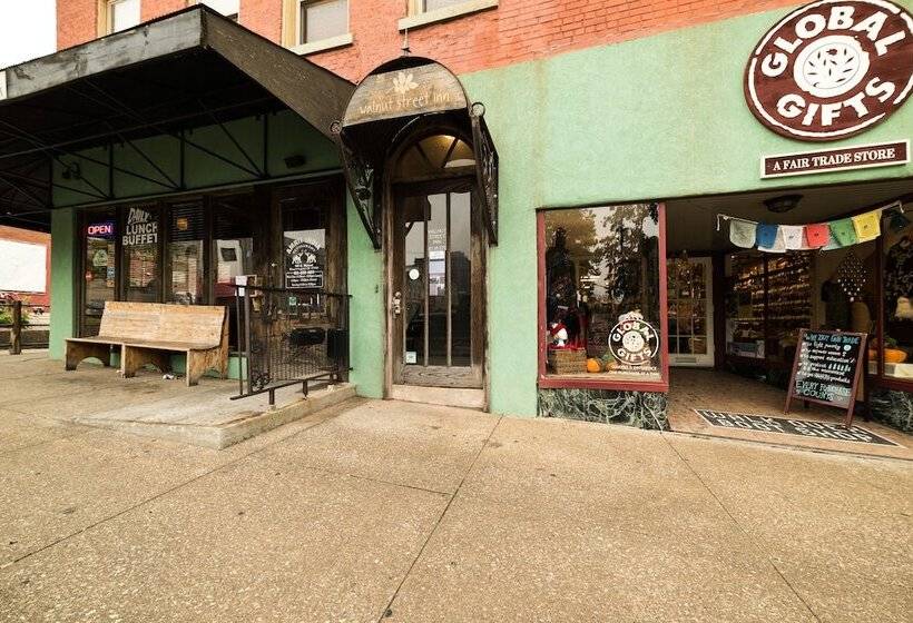 ホテル The Walnut Street Inn