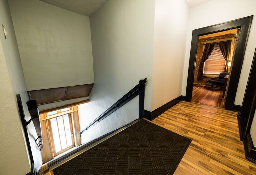 ホテル The Walnut Street Inn