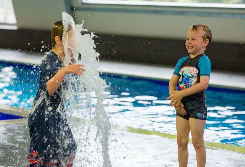 ホテル Big4 Ballarat Windmill Holiday Park