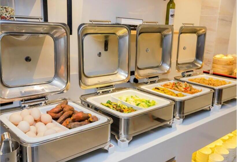 هتل City Comfort Inn Nanning Jinchun Sanmei Qingzhu Interchange Metro Station