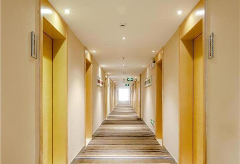 هتل City Comfort Inn Nanning Jinchun Sanmei Qingzhu Interchange Metro Station