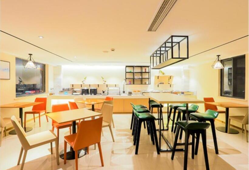 هتل City Comfort Inn Nanning Jinchun Sanmei Qingzhu Interchange Metro Station