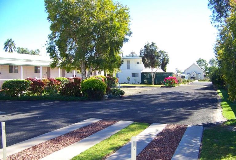 בית מלון כפרי Country Way Motor Inn