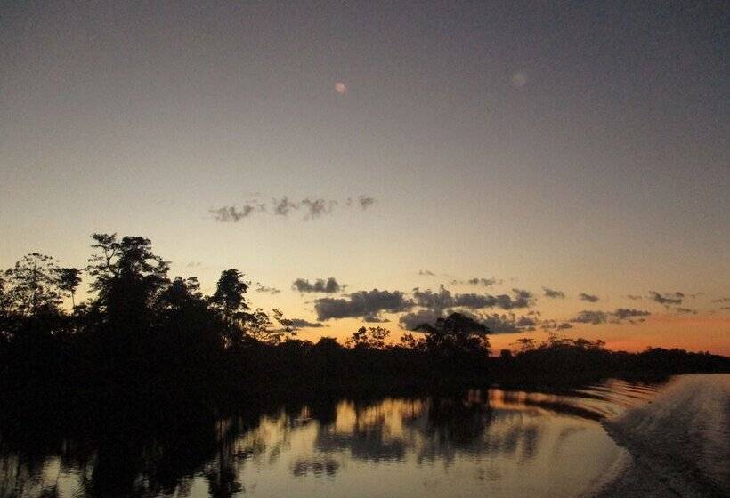 هتل Curassow Amazon Lodge