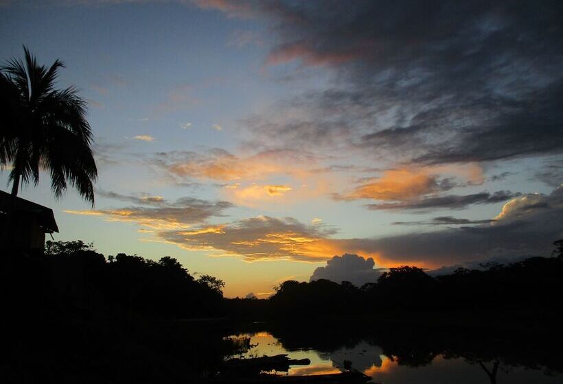 هتل Curassow Amazon Lodge