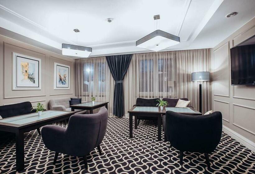 酒店 Miejsca Noclegowe I Restauracja Kamiński